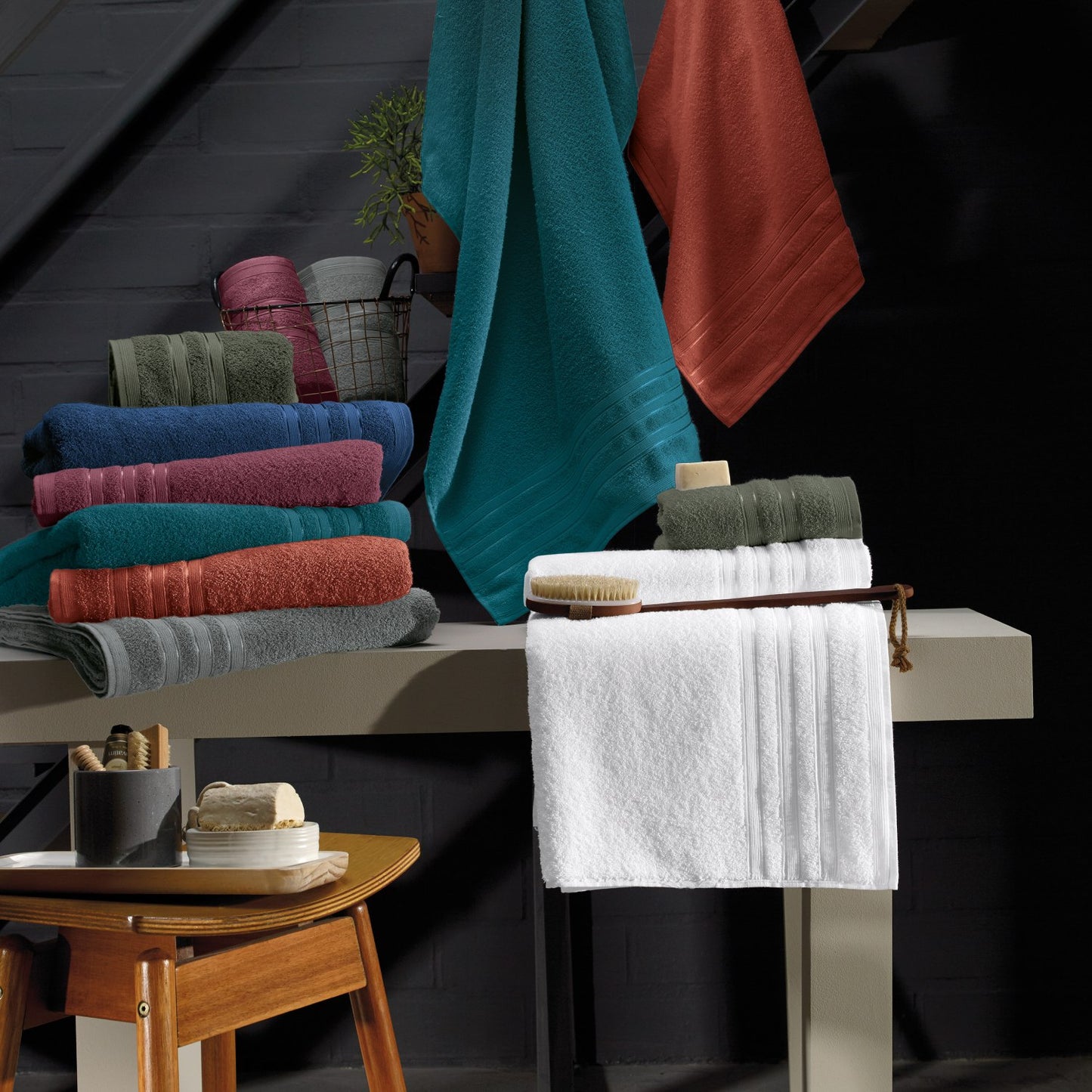 Toalla de Rostro Azul Mariño Hanna - 100% Algodón - 420 g/m² - Teka